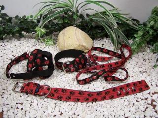 komplet černočervený packy