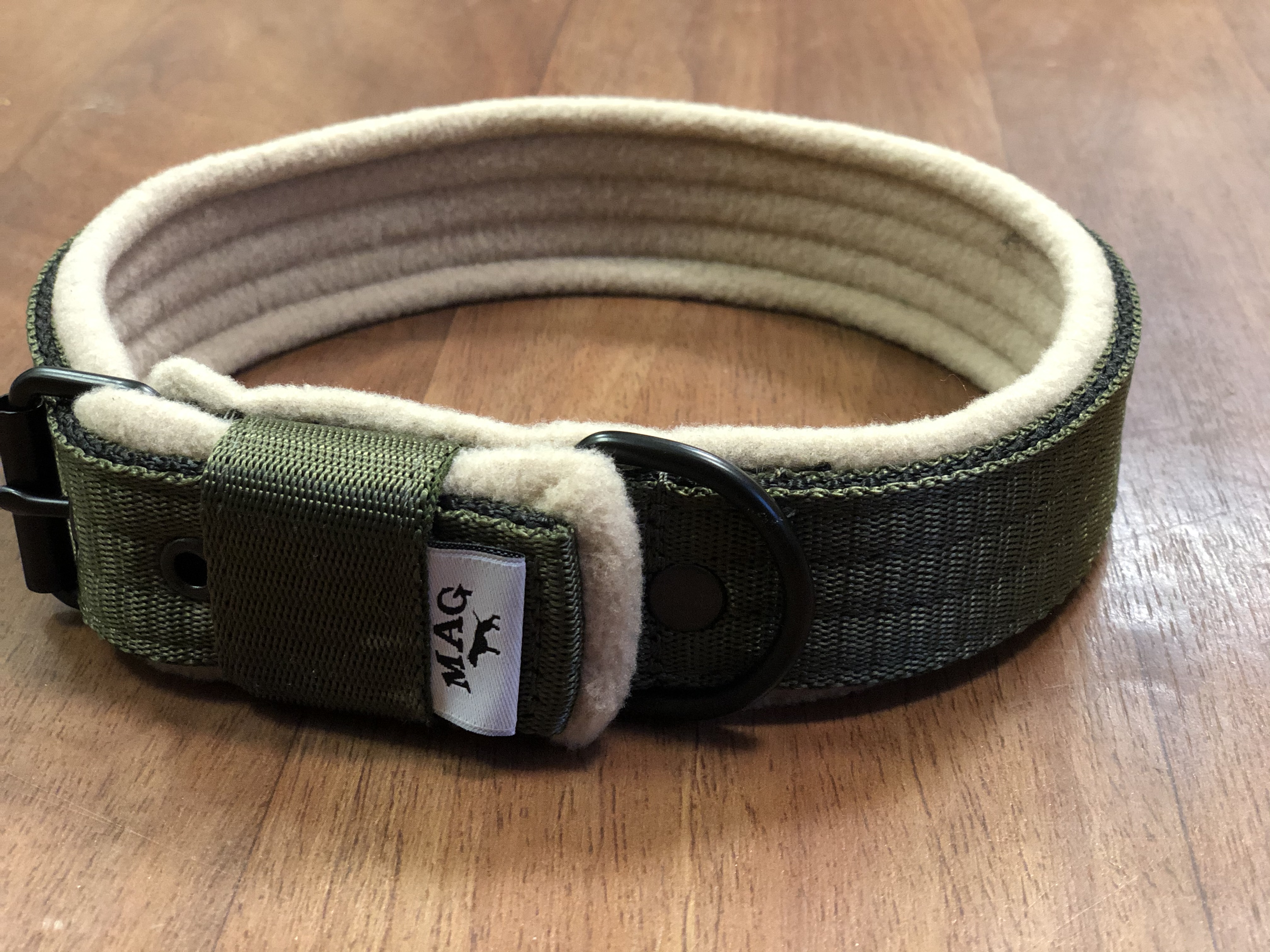 Obojek 4cm+softshel - černé kování