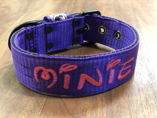 Obojek s výšivkou 3cm +fleec- černé kování 